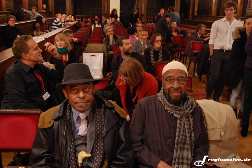 Archie Shepp & Yusef Lateef bei der "Lost in Diversity"-Konferenz im Rahmen von Enjoy Jazz, 2012.
