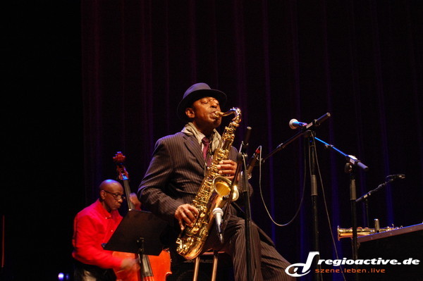 lebendige legenden - Enjoy Jazz 2012: So war das Abschlusskonzert mit Archie Shepp & Yusef Lateef 
