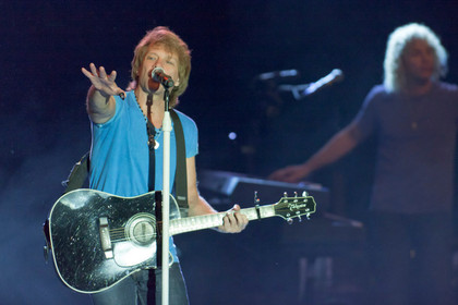 Weltrekord im Dauerklatschen - Konzertbericht: Bon Jovi live auf der Berliner Waldbühne 